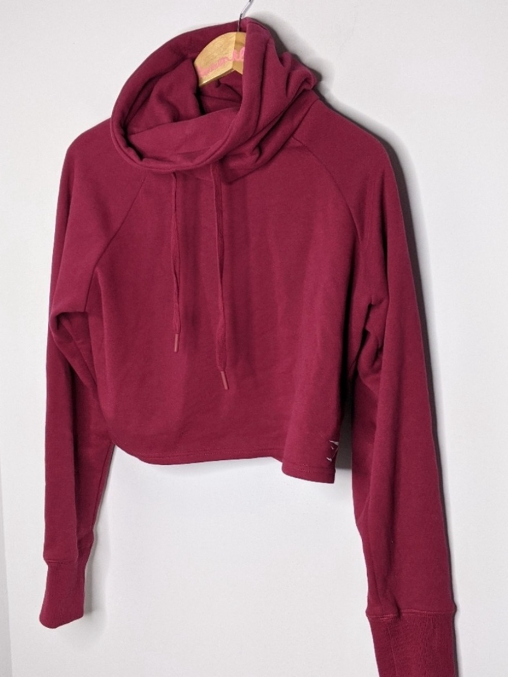 Gymshark slouch cowl neck cropped berry sweatshirt size medium